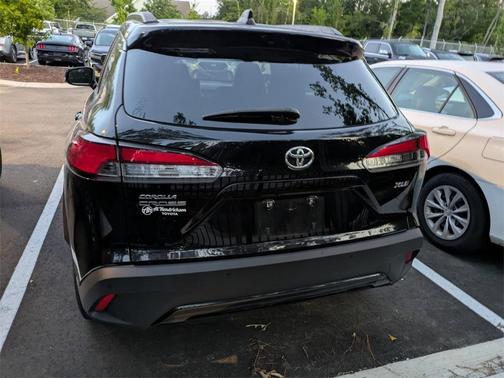 2022 Toyota Corolla Cross XLE