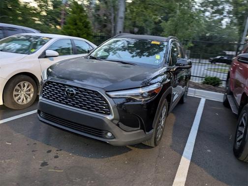 2022 Toyota Corolla Cross XLE