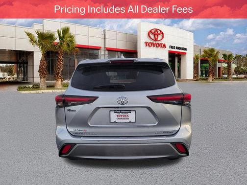Celestial Silver Metallic 2024 Toyota Highlander Platinum