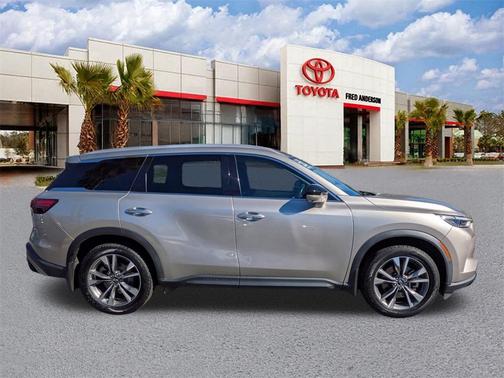 2023 INFINITI QX60 Luxe