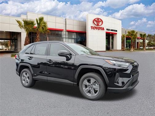 2025 Toyota RAV4 Hybrid SE