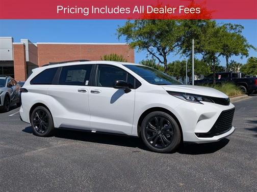 Ice Cap 2026 Toyota Sienna XSE 7 Passenger