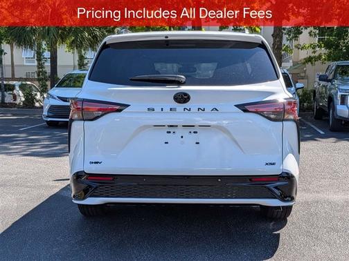 Ice Cap 2026 Toyota Sienna XSE 7 Passenger