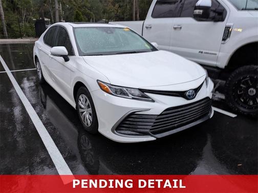 2023 Toyota Camry Hybrid LE