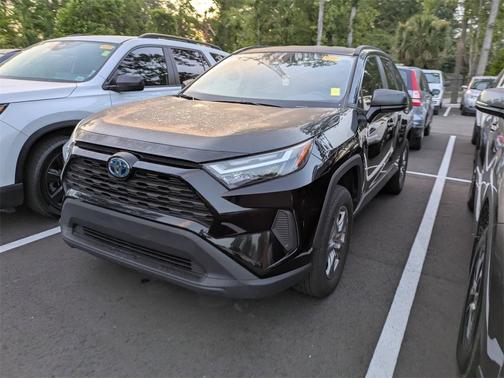 2023 Toyota RAV4 Hybrid LE