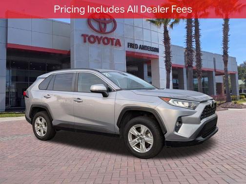 Silver Sky Metallic 2021 Toyota RAV4 XLE