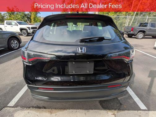 Crystal Black Pearl 2023 Honda HR-V LX