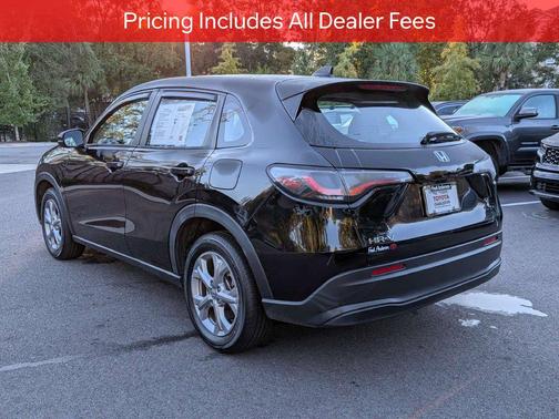 Crystal Black Pearl 2023 Honda HR-V LX
