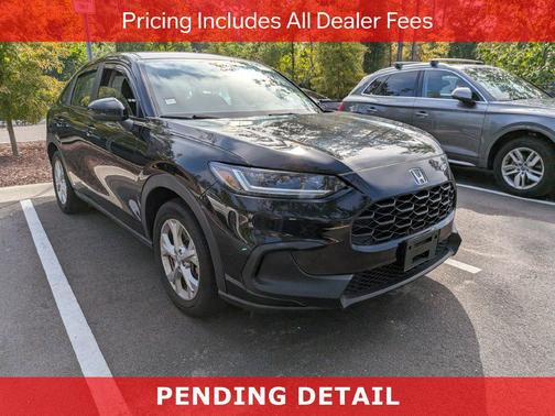 Crystal Black Pearl 2023 Honda HR-V LX