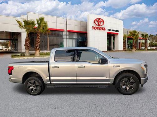 2024 Ford F-150 Lightning Flash