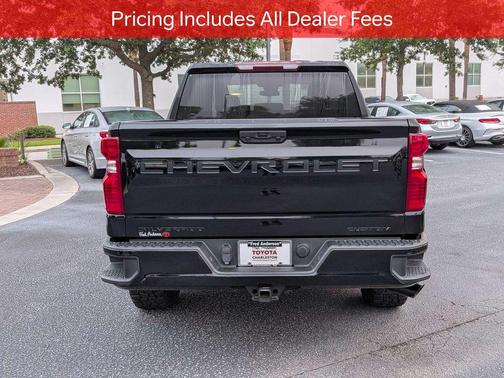 Black 2022 Chevrolet Silverado 1500 Custom