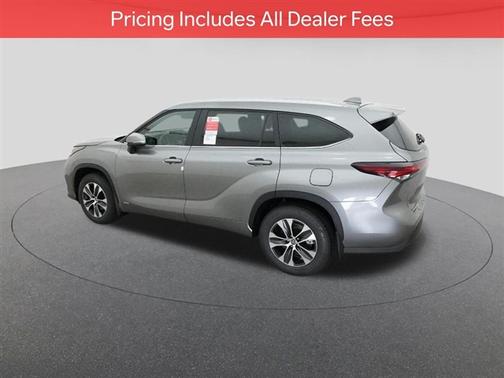 Heavy Metal 2026 Toyota Highlander Hybrid XLE