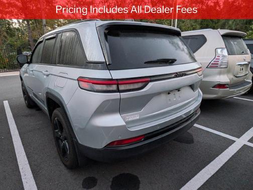 Silver Zynith 2024 Jeep Grand Cherokee Altitude