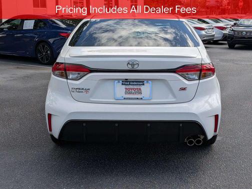 Ice Cap 2024 Toyota Corolla SE