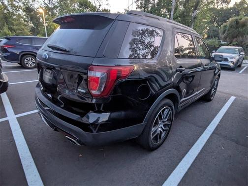 2017 Ford Explorer sport