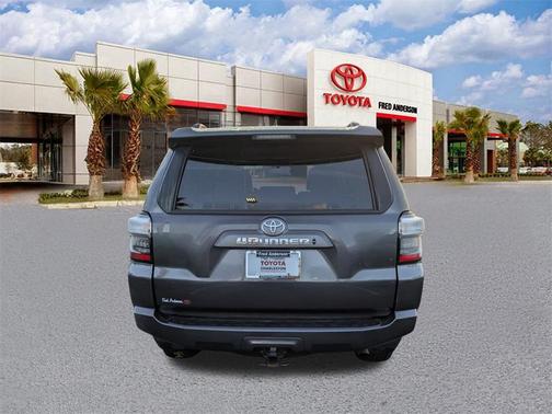 2022 Toyota 4Runner SR5 Premium