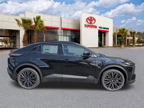 Midnight Black Metallic 2026 Toyota C-HR XSE