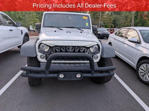 Bright White Clearcoat 2015 Jeep Wrangler Unlimited Sport