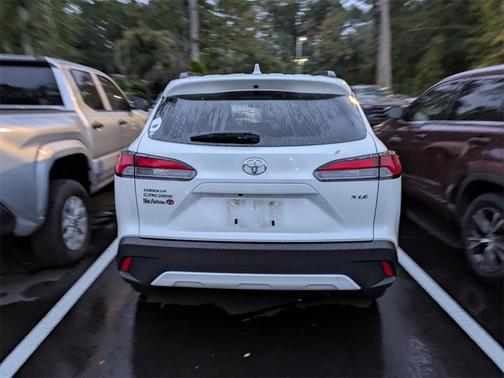 2024 Toyota Corolla Cross XLE