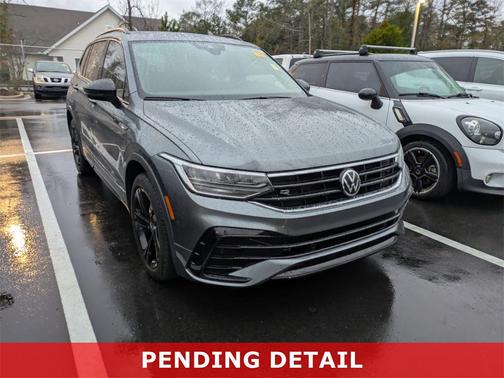 2024 Volkswagen Tiguan 2.0T SE R-Line Black