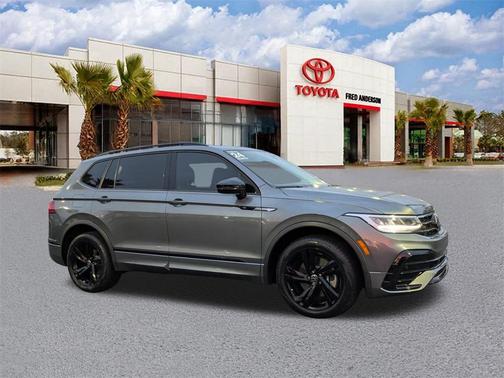 2024 Volkswagen Tiguan 2.0T SE R-Line Black