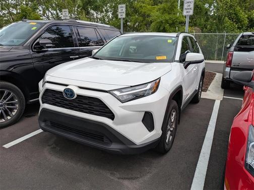 2024 Toyota RAV4 Hybrid XLE
