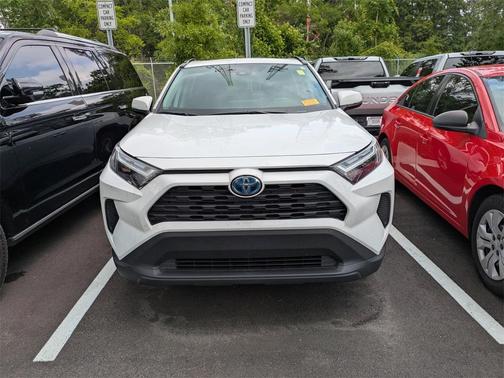 2024 Toyota RAV4 Hybrid XLE