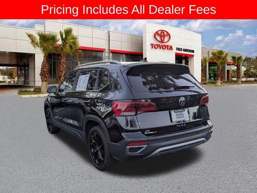 Deep Black 2022 Volkswagen Taos 1.5T SE