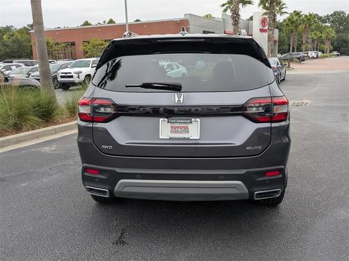 2023 Honda Pilot Elite
