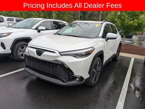 Wind Chill Pearl 2024 Toyota Corolla Hybrid SE
