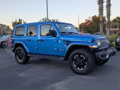2024 Jeep Wrangler 4-Door Sahara 4x4