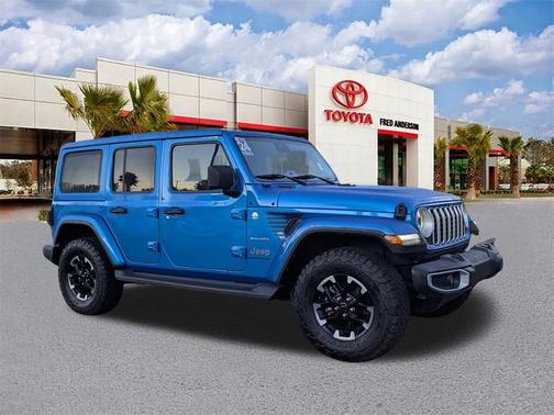 2024 Jeep Wrangler 4-Door Sahara 4x4