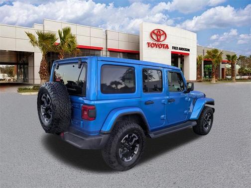 2024 Jeep Wrangler 4-Door Sahara 4x4