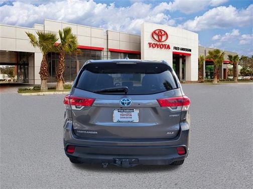 2018 Toyota Highlander Hybrid XLE