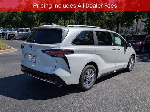 Wind Chill Pearl 2026 Toyota Sienna Limited