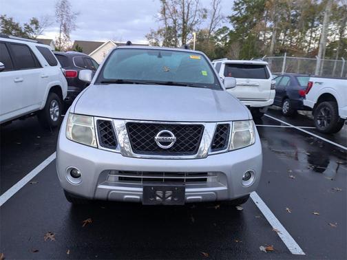 2012 Nissan Pathfinder SV