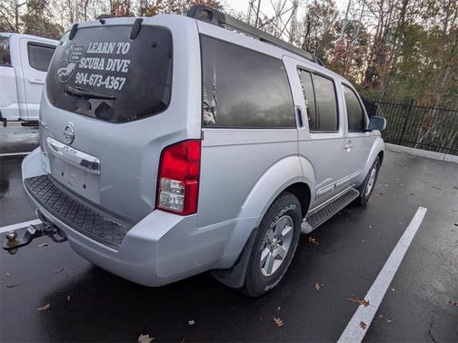 2012 Nissan Pathfinder SV