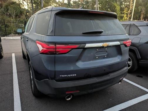 2022 Chevrolet Traverse LT Leather