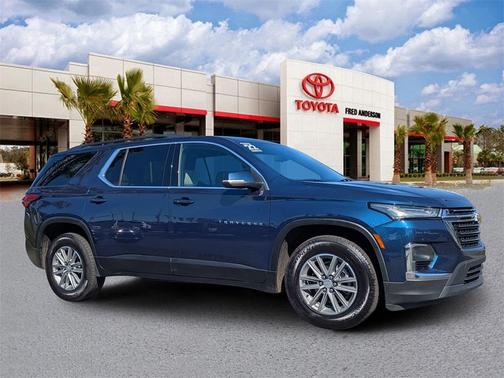 2022 Chevrolet Traverse LT Leather