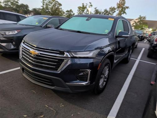 2022 Chevrolet Traverse LT Leather