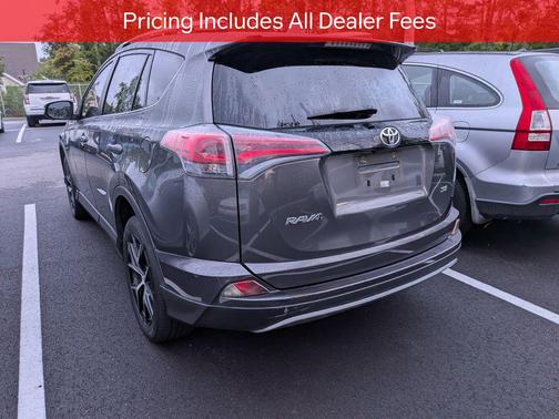 Magnetic Gray Metallic 2016 Toyota RAV4 SE