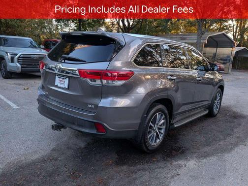 Predawn Gray Mica 2019 Toyota Highlander XLE