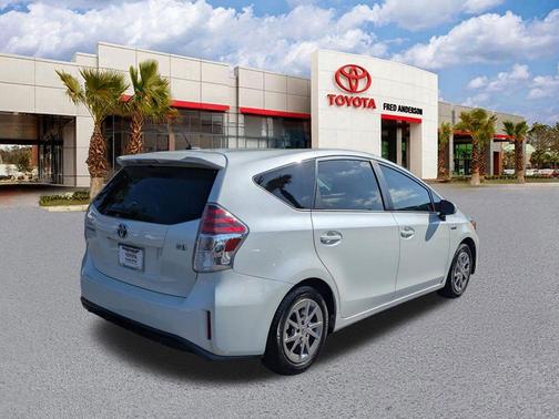 2015 Toyota Prius v Three