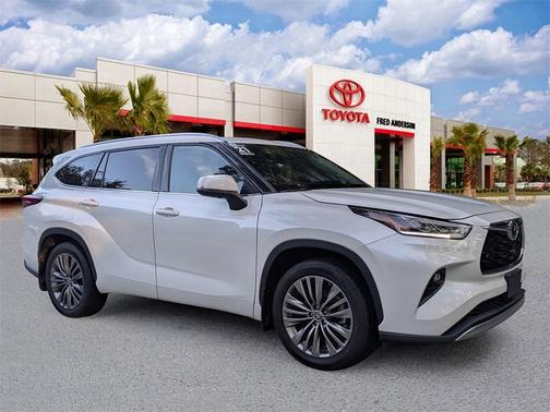 2021 Toyota Highlander Platinum