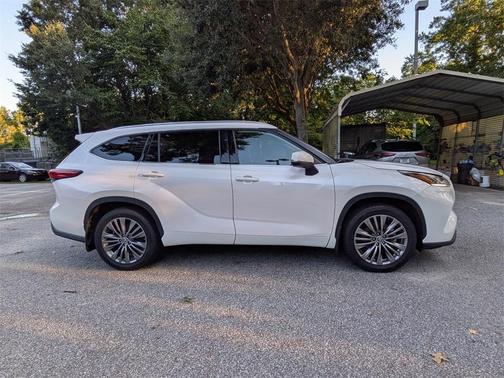 2021 Toyota Highlander Platinum