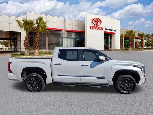 2025 Toyota Tundra Platinum