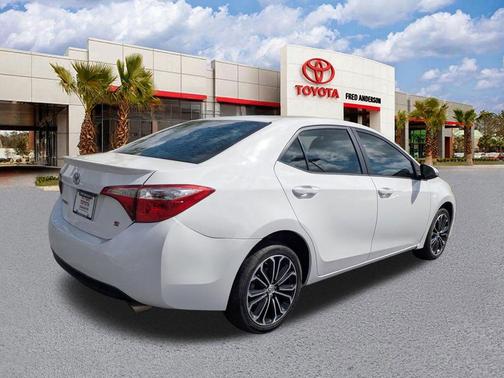 Super White 2015 Toyota Corolla S Plus