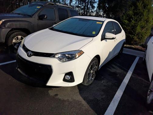 2015 Toyota Corolla S Plus