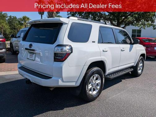 Ice 2023 Toyota 4Runner SR5