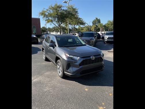 2025 Toyota RAV4 Hybrid LE